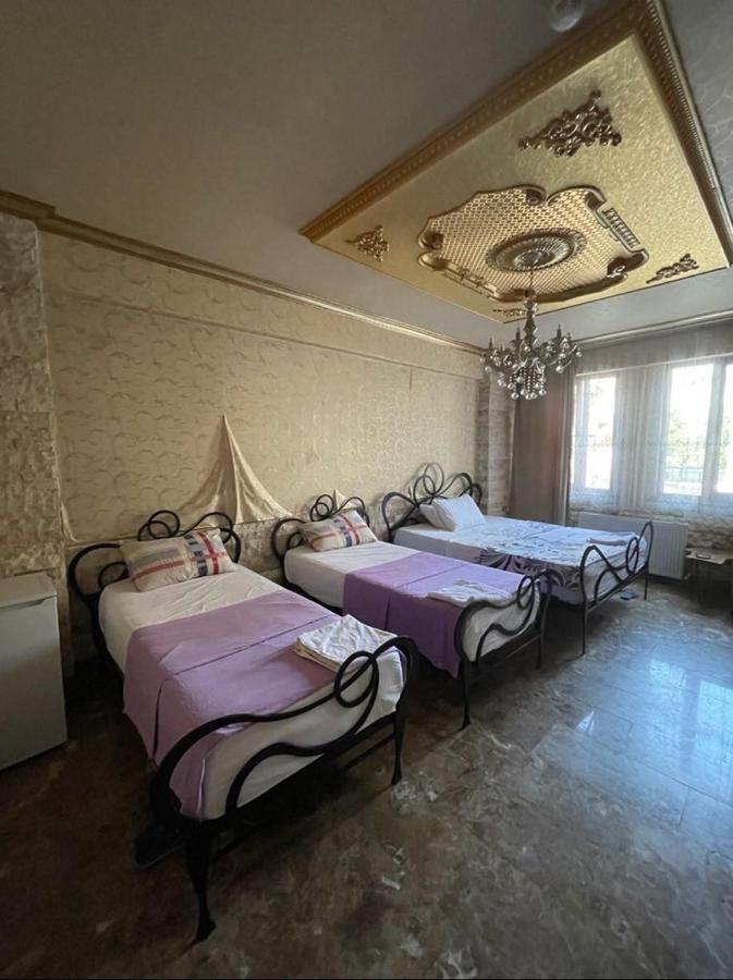 Dilek Hotel & Cafe Istanbul Exteriör bild