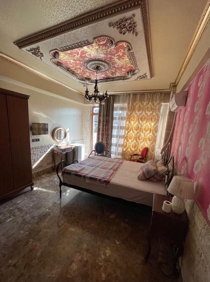 Dilek Hotel & Cafe Istanbul Exteriör bild